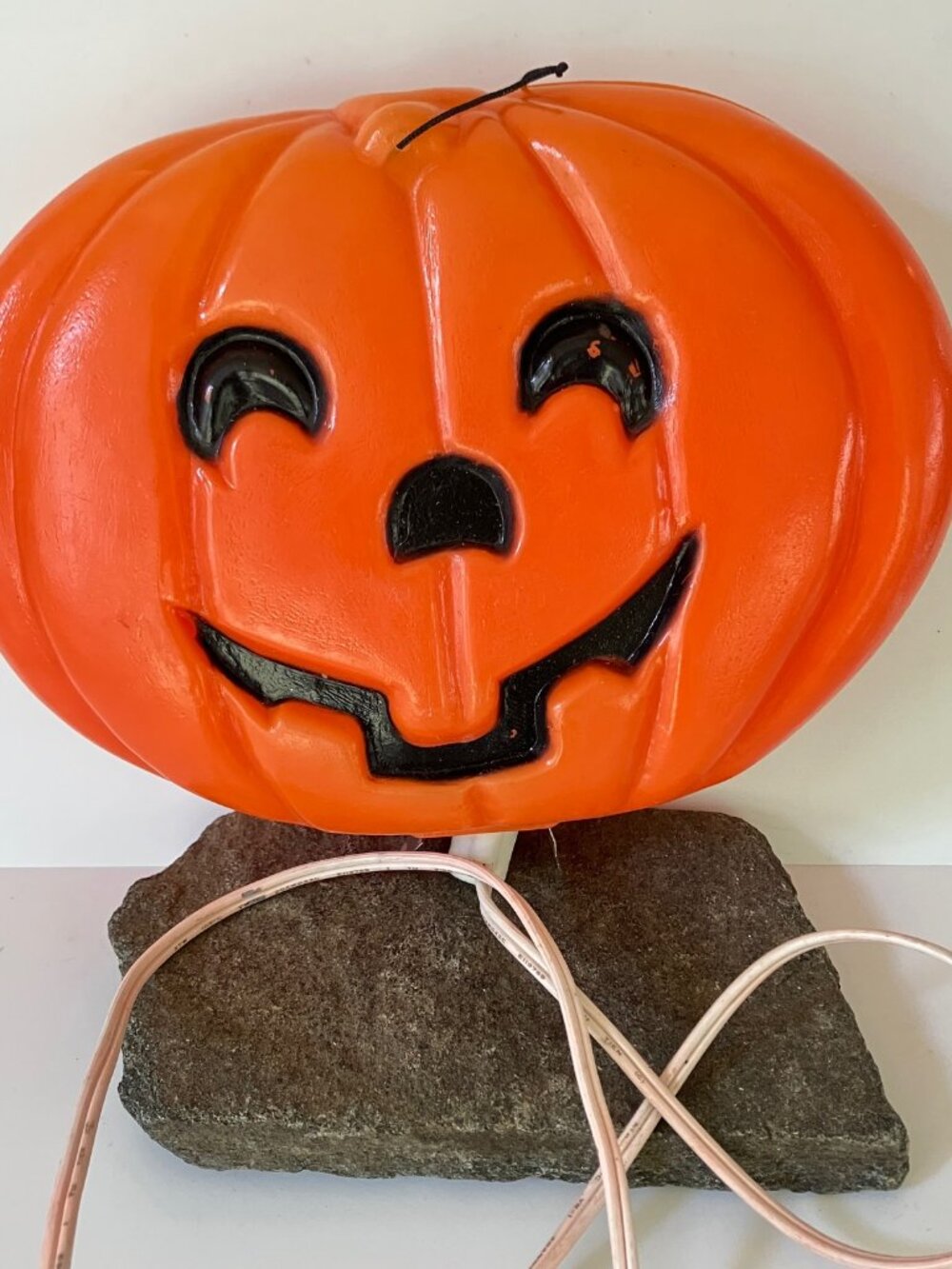 Vintage Flat Pumpkin Smiling Jack-O-Lantern Hanging Blow Mold